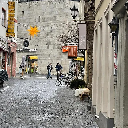 Haus Zum Bacchus Privates Nahe Bahnhof Roemisches Theater,